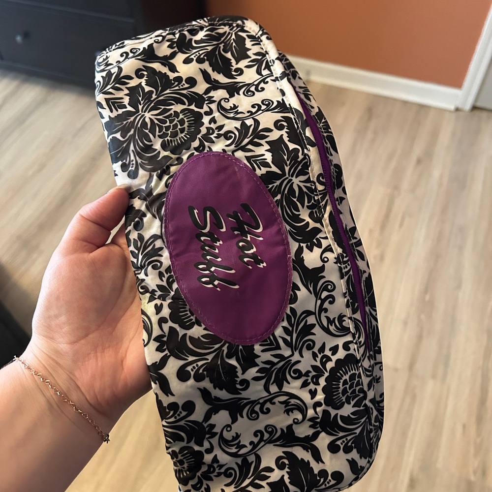 Black and White Floral Hair Styling Tool Bag